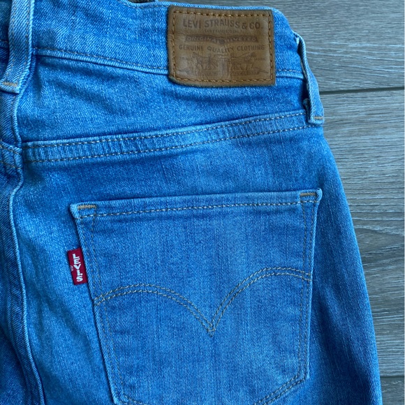 721 Levis High Rise Skinny Jeans Size 26 - Picture 3 of 3